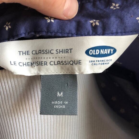 Old Navy Blue Shirt W/Tiny White Flowers, Size M - Picture 5 of 6